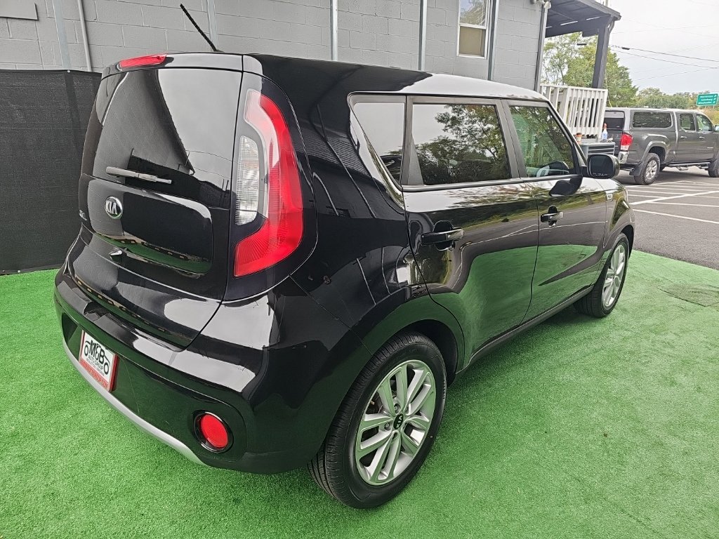 Used 2019 Kia Soul + FWD image 3
