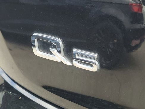 Used 2023 Audi Q5 e Premium w/ Convenience Package AWD/4WD image 4