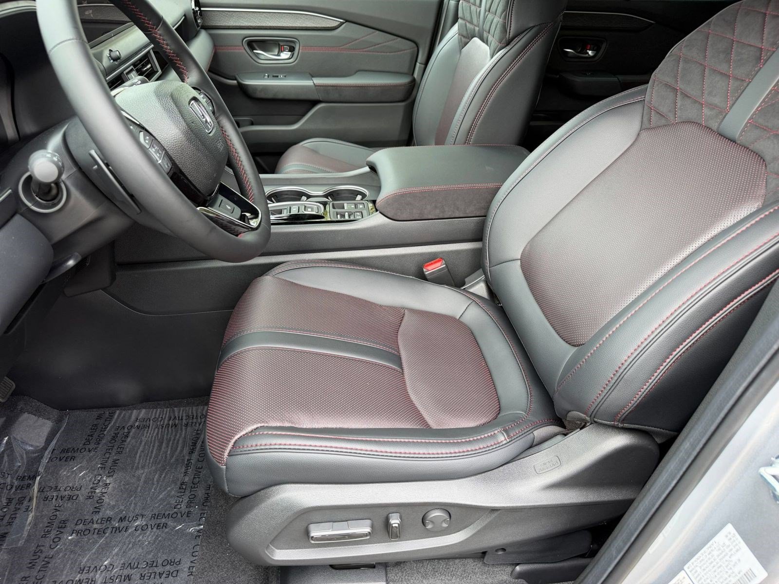 New 2026 Honda Pilot Black Edition image 5
