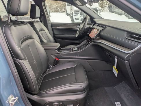 New 2026 Jeep Grand Cherokee Limited image 30