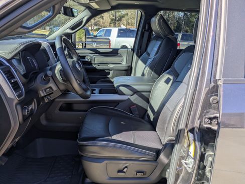 Used 2024 RAM 2500 Laramie w/ Sport Appearance Package image 8