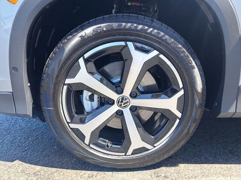 New 2026 Volkswagen Tiguan SE AWD/4WD image 29