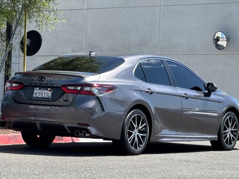 Used 2023 Toyota Camry SE FWD image 8