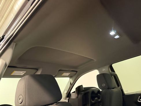 Used 2022 Chevrolet Silverado 1500 LT image 54