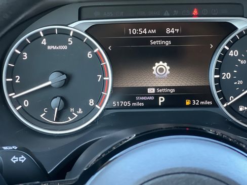 Used 2023 Nissan Rogue SV image 26