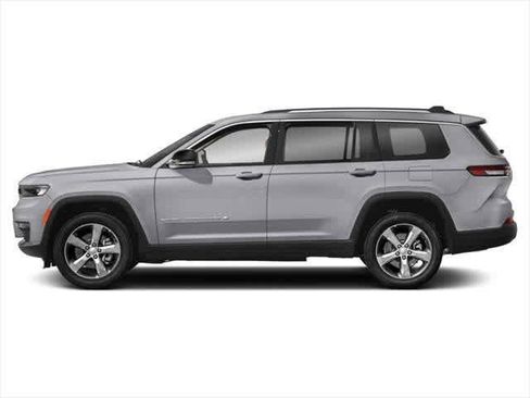 Used 2022 Jeep Grand Cherokee L Limited AWD/4WD image 3