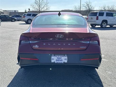 New 2025 Hyundai Elantra Limited image 6