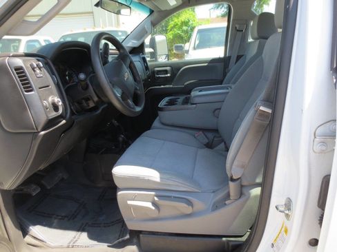 Used 2016 Chevrolet Silverado 2500 W/T AWD/4WD image 9