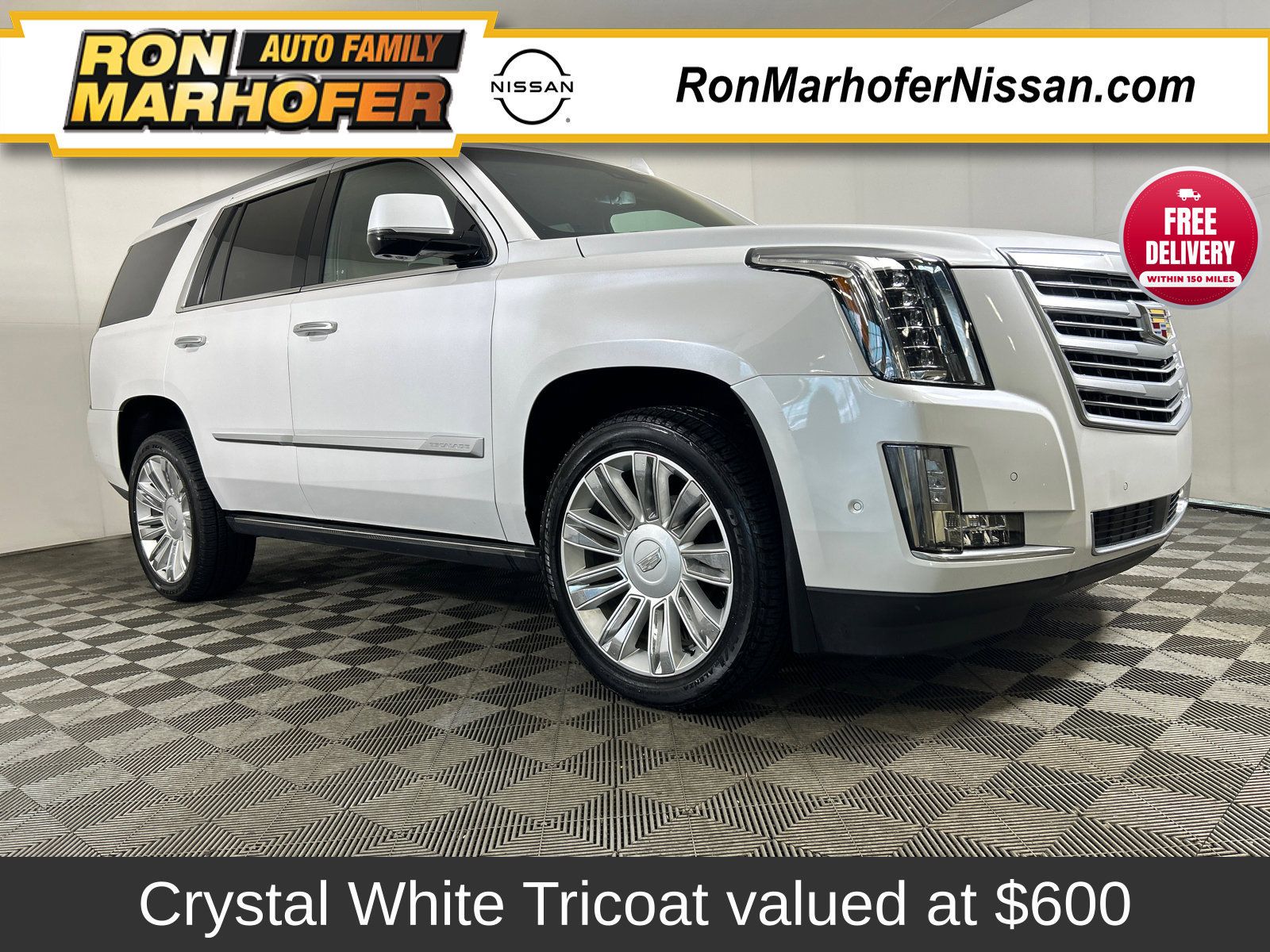 Used 2019 Cadillac Escalade Platinum RWD image 1