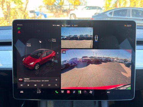 Used 2023 Tesla Model Y AWD image 31