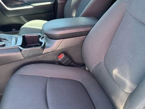 Used 2024 Toyota RAV4 LE AWD/4WD image 12