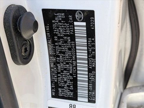 Used 2021 Toyota Avalon Limited image 19