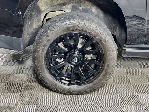 Used 2023 GMC Yukon XL AT4 w/ Technology Package AWD/4WD image 38