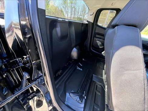 Certified 2022 Chevrolet Colorado LT w/ Fleet Safety Package image 17