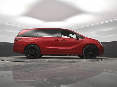 Used 2025 Honda Odyssey Sport-L image 48