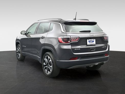 Used 2022 Jeep Compass Limited w/ Sun and Sound Group AWD/4WD image 2