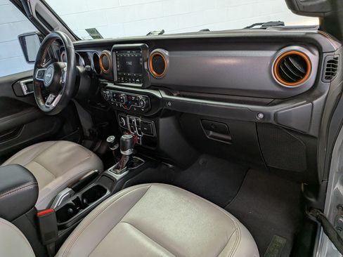 Used 2022 Jeep Gladiator Mojave w/ Trailer Tow Package AWD/4WD image 33