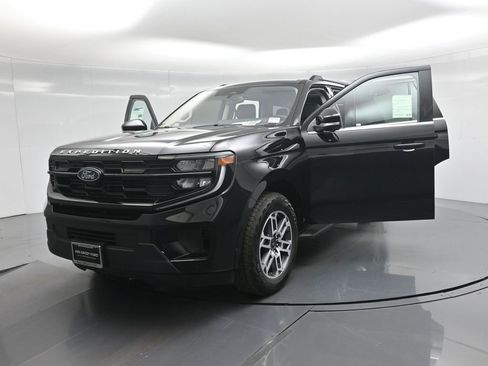 New 2025 Ford Expedition Active image 37