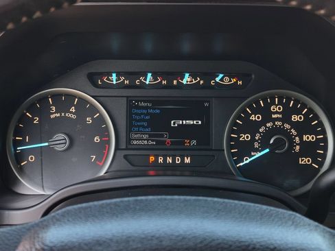 Used 2018 Ford F150 XLT w/ Equipment Group 302A Luxury AWD/4WD image 17