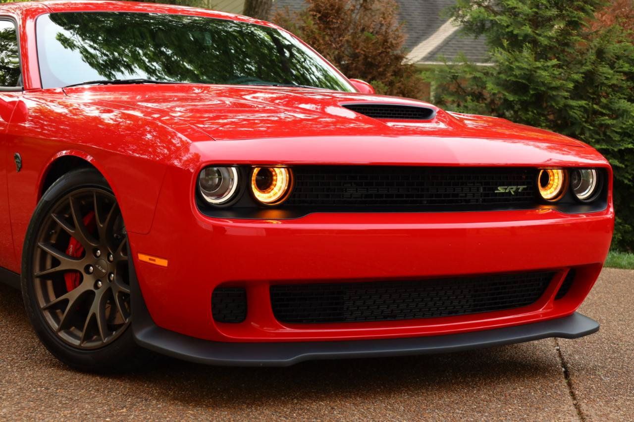Used 2017 Dodge Challenger SRT Hellcat RWD image 26