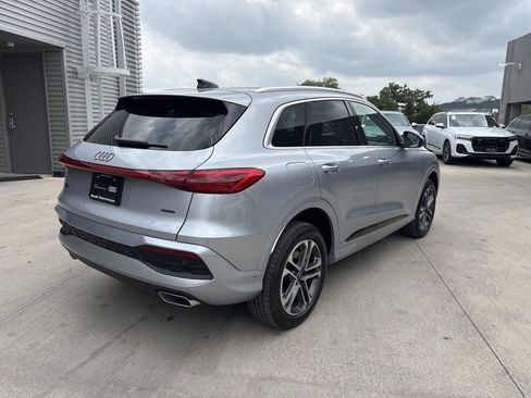 Certified 2025 Audi Q5 Premium Plus w/ Premium Plus AWD/4WD image 7