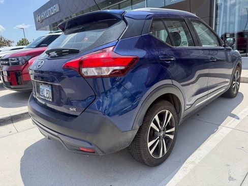 Used 2019 Nissan Kicks SR w/ SR Premium Package FWD image 6