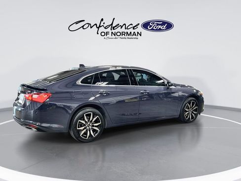 Used 2025 Chevrolet Malibu RS w/ LPO, Floor Liner Package image 9