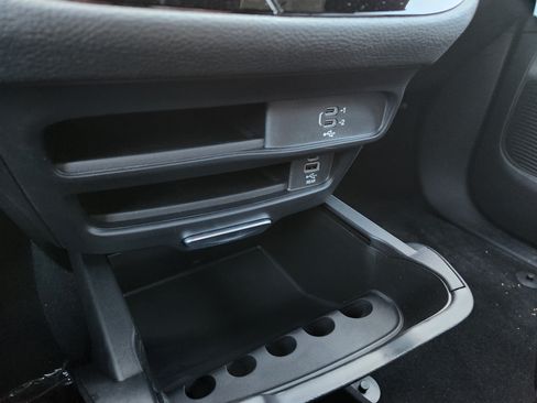 New 2026 Chrysler Pacifica Select FWD image 7