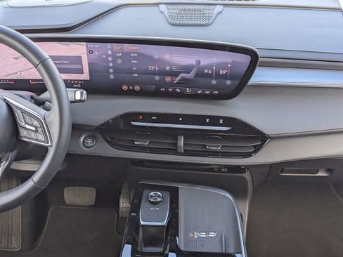 Used 2026 Buick Enclave Preferred image 16