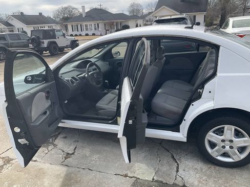 Used 2006 Saturn ION Level 2 image 9
