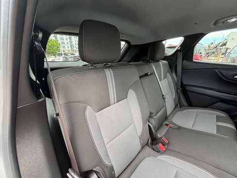 Used 2026 Chevrolet Blazer LT FWD image 37