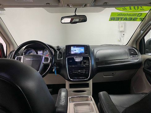 Used 2012 Chrysler Town & Country Touring w/ Entertainment Group #1 image 21