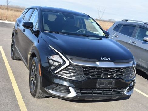 Certified 2023 Kia Sportage LX image 9