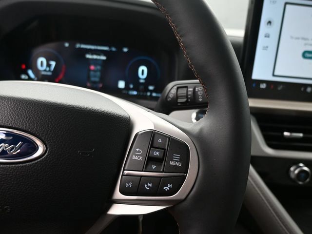 New 2025 Ford Explorer Active w/ Active Comfort Package RWD image 17