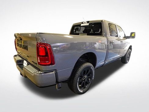 New 2026 RAM 2500 Laramie AWD/4WD image 7