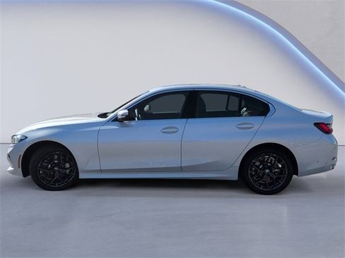 Used 2025 BMW 330i Sedan image 10