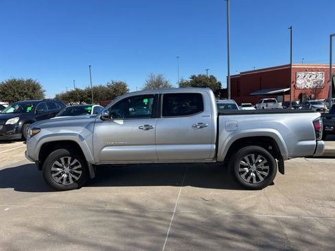 Used 2023 Toyota Tacoma Limited image 6