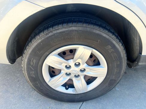 Used 2009 Hyundai Santa Fe GLS FWD image 36