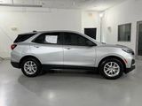 Used 2022 Chevrolet Equinox LS w/ LS Convenience Package image 2