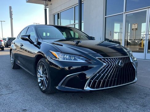 Used 2024 Lexus ES 350 Luxury w/ Accessory Package (Z2) image 1