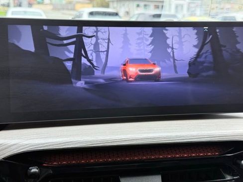 Used 2025 BMW 330i xDrive Sedan w/ M Sport Package image 32