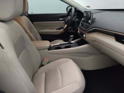 Used 2019 Nissan Altima 2.5 S FWD image 21