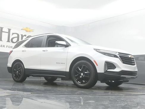 Used 2023 Chevrolet Equinox LT FWD image 2