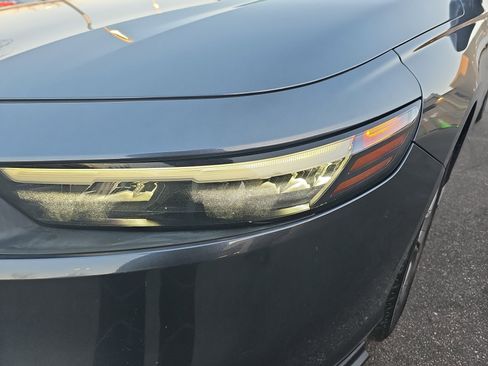 Used 2023 Honda Accord EX image 29