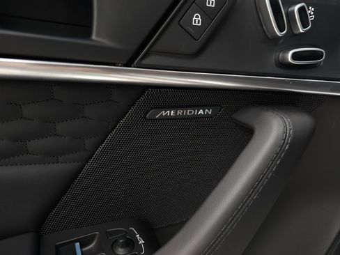 Used 2024 Jaguar F-TYPE R-Dynamic image 15