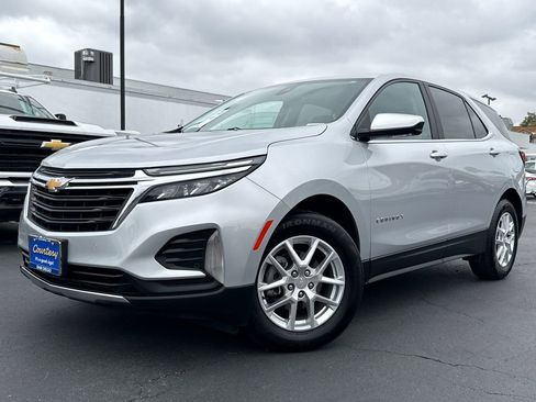 Used 2022 Chevrolet Equinox LT FWD image 2
