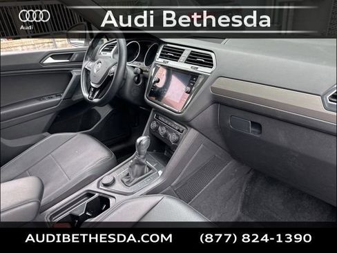 Used 2019 Volkswagen Tiguan SE AWD/4WD image 11