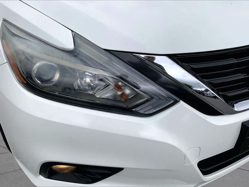 Used 2017 Nissan Altima 2.5 SR FWD image 26