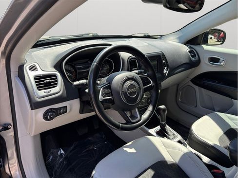 Used 2018 Jeep Compass Latitude w/ Popular Equipment Group image 6