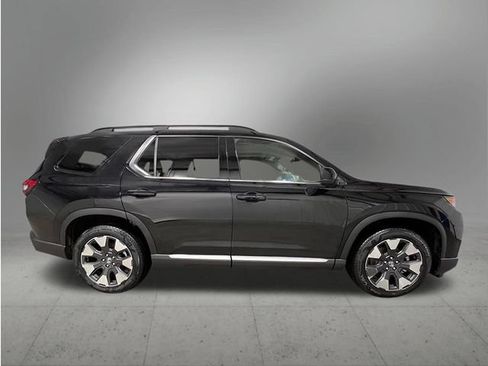 New 2026 Honda Pilot Touring image 8